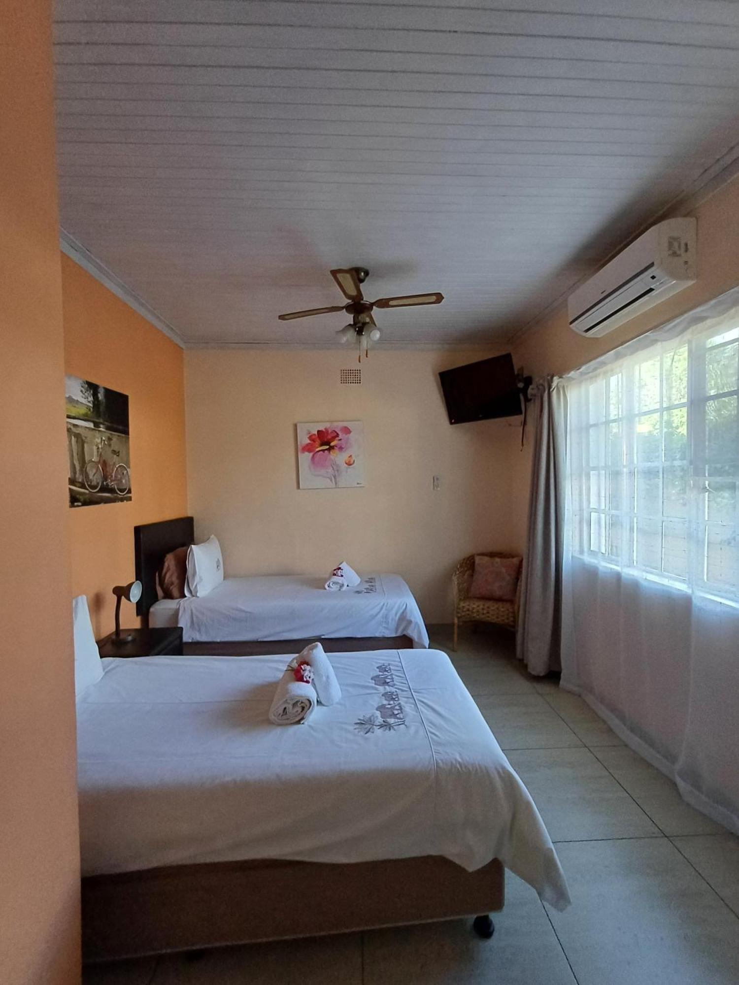 Capbon Guesthouse Windhoek Ngoại thất bức ảnh