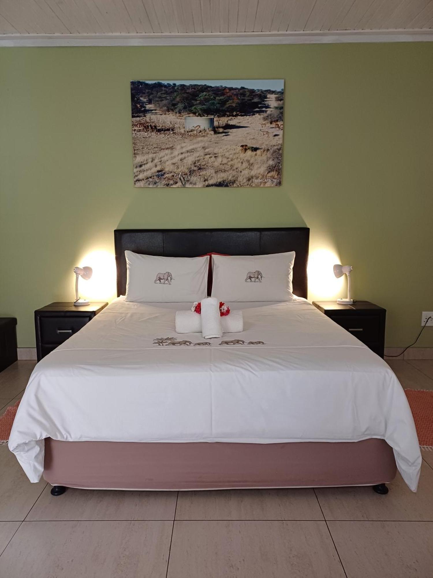 Capbon Guesthouse Windhoek Ngoại thất bức ảnh